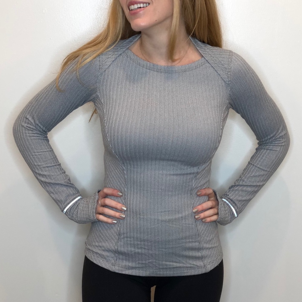 Lululemon Gray Chevron Long Sleeve, size 4